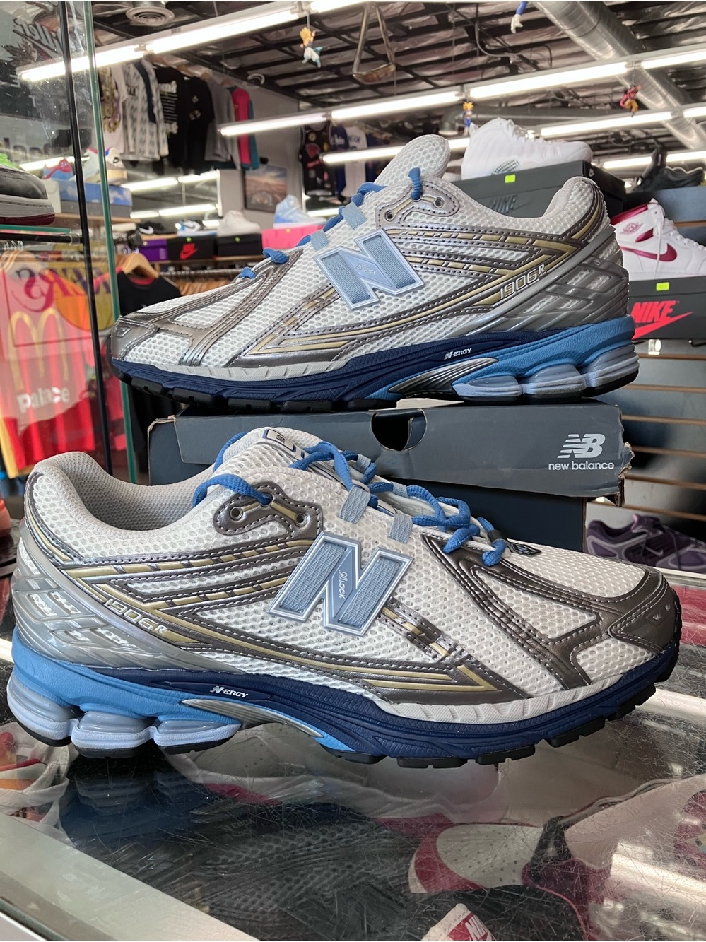 New Balance 1906R White Silver Blue Size 11.5